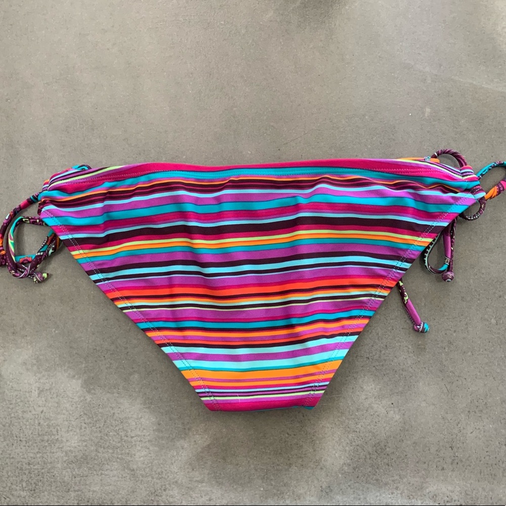 Xhilaration striped bikini bottoms - Picture 4 of 7